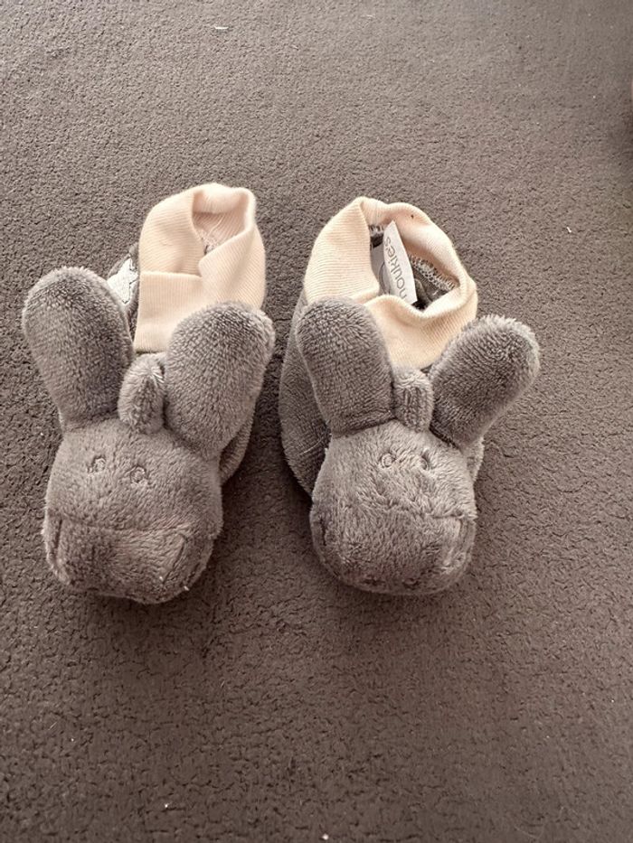 Noukies chaussons taille unique