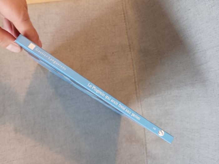 Livre mamie poule raconte le pingouin qui avait froid aux pattes - photo numéro 2