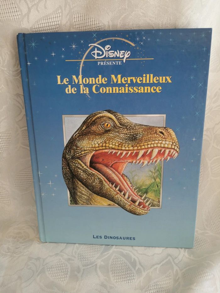 Le monde merveilleux de la connaissance – Les dinosaures (Disney)