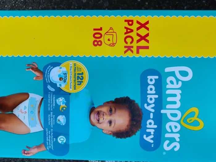Carton maxi pack XXL couches Pampers taille 5 - photo numéro 2