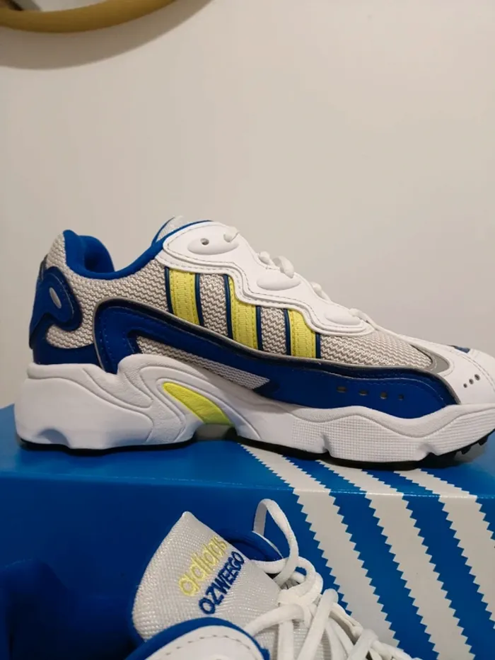 Baskets sneakers adidas ozweego - photo numéro 2
