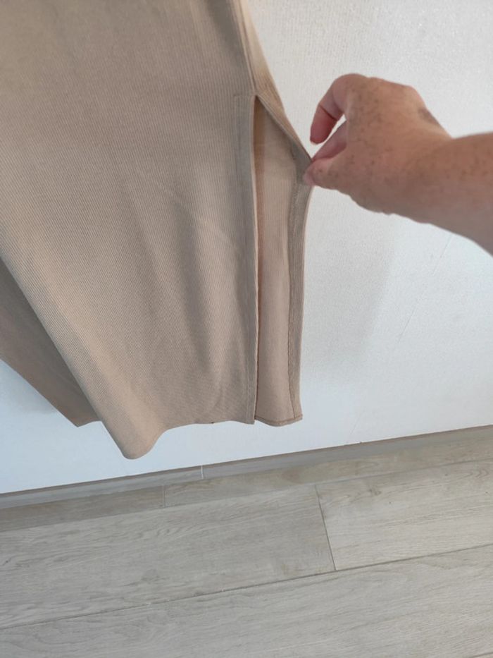 Robe longue côtelée moulante - photo numéro 2