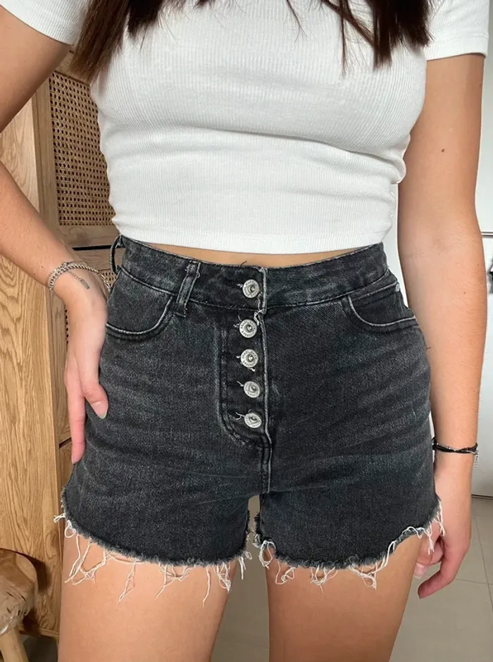 Short en jean gris taille haute - photo numéro 2