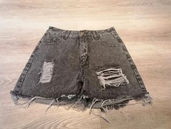 Short jean noir
