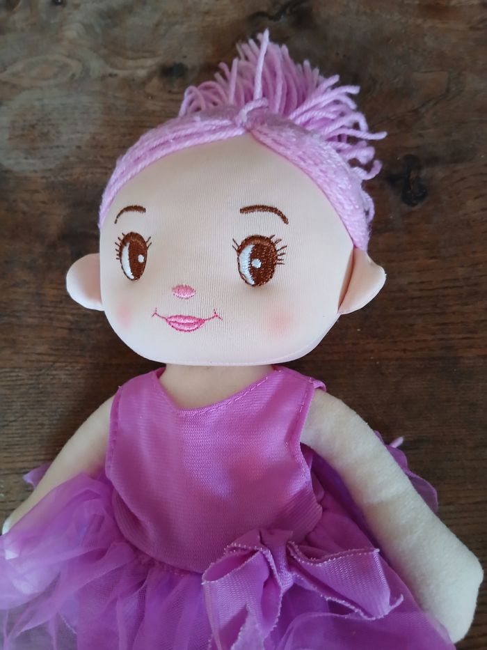 Poupee - photo numéro 2