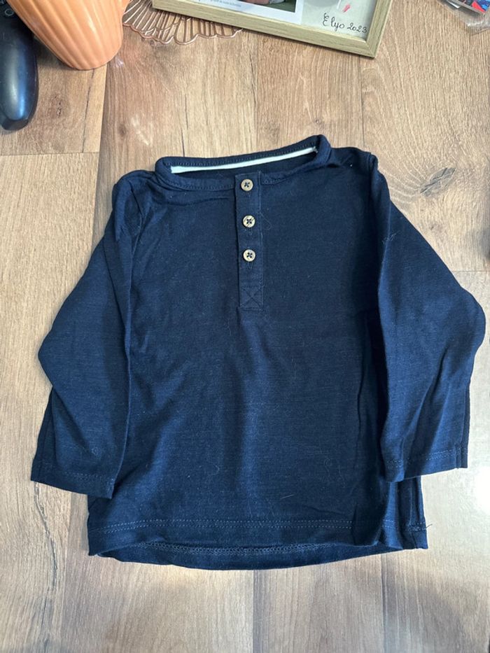 Tee shirt taille 9 mois