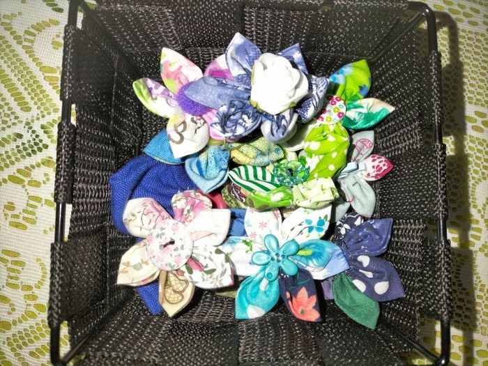 Idée cadeau :  petite fleur en tissu - photo numéro 2