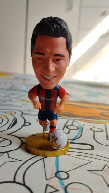 Petite figurine football neuve Robert Lewandowski FC Barcelone