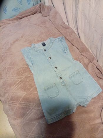 Salopette bébé en jean 