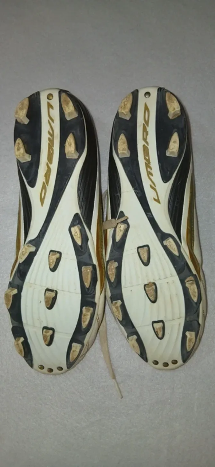Chaussure de foot - photo numéro 2
