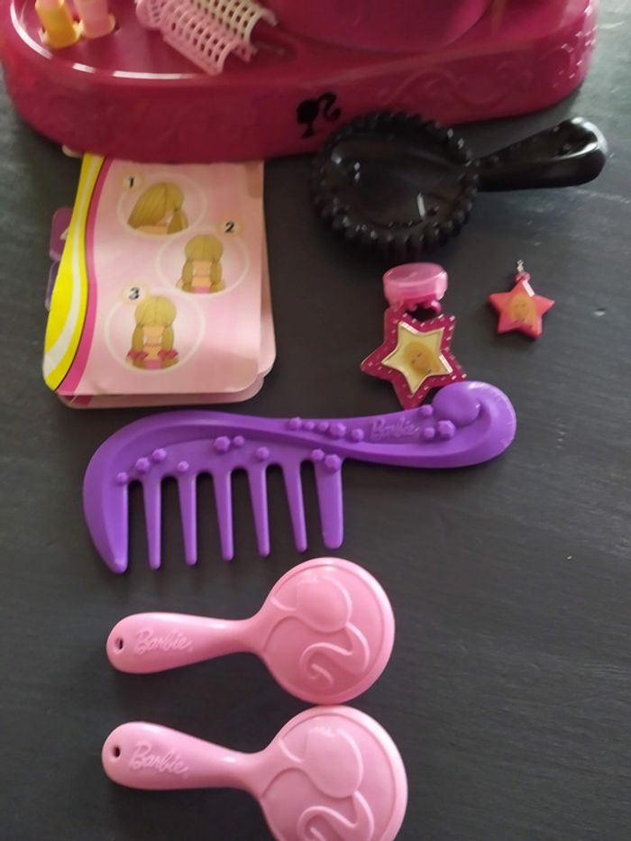 Tête à coiffer Barbie et ses accessoires - photo numéro 2