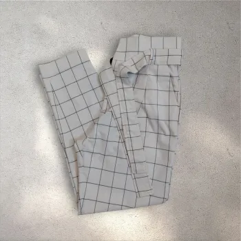 Pantalon chino taille haute avec ceinture à nouer Mango 40