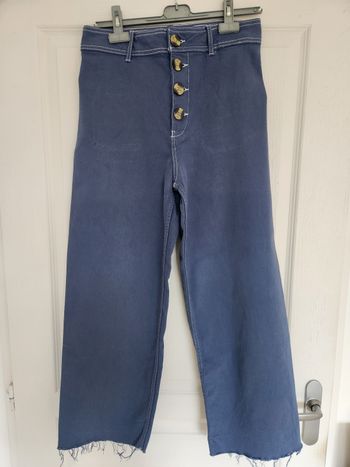 Pantalon jambes larges bleu.