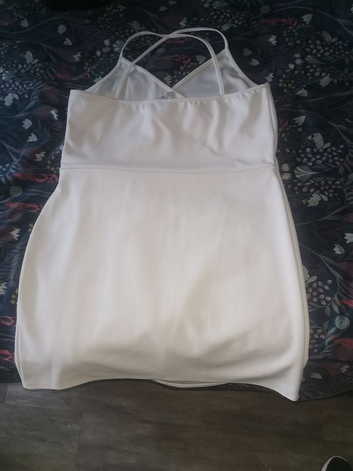 Robe blanche - photo numéro 5