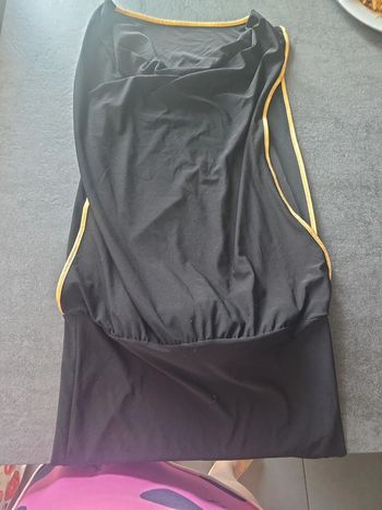 Robe noir