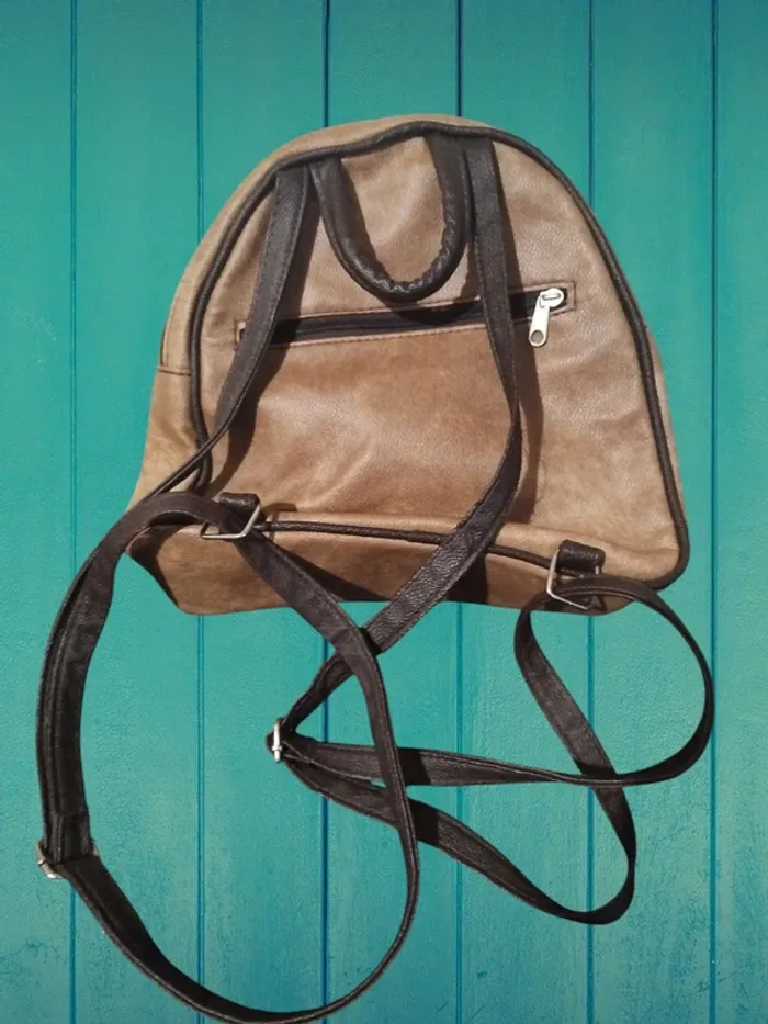 Sac à main et dos - photo numéro 4