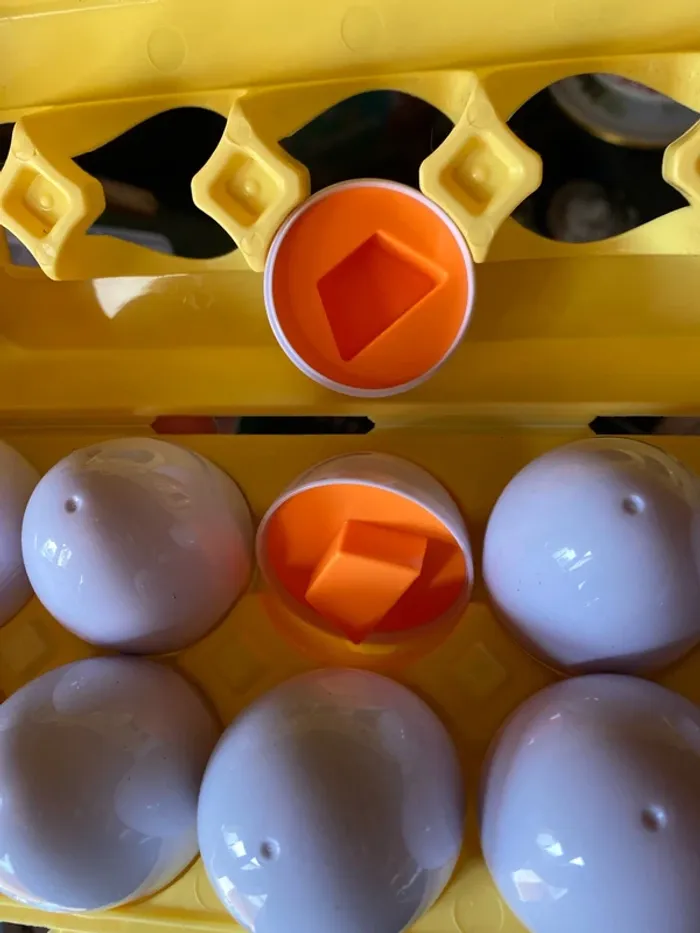 Jouet enfant œufs formes et couleurs à emboîter - photo numéro 3
