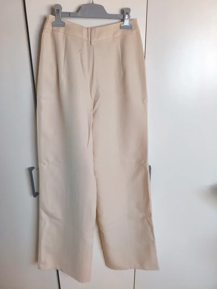 Pantalon beige - photo numéro 4