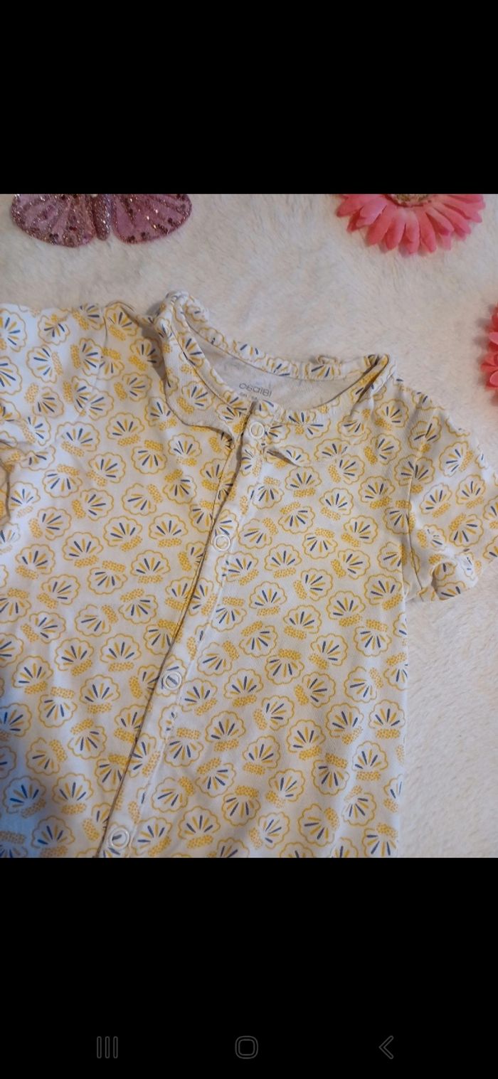 Combinaison d été bébé taille 6 mois - photo numéro 2