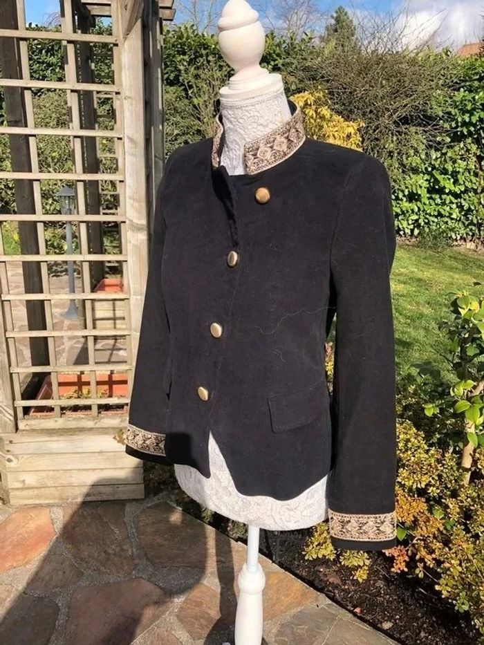 Veste Zara en velours et broderies doré neuve taille S - photo numéro 4