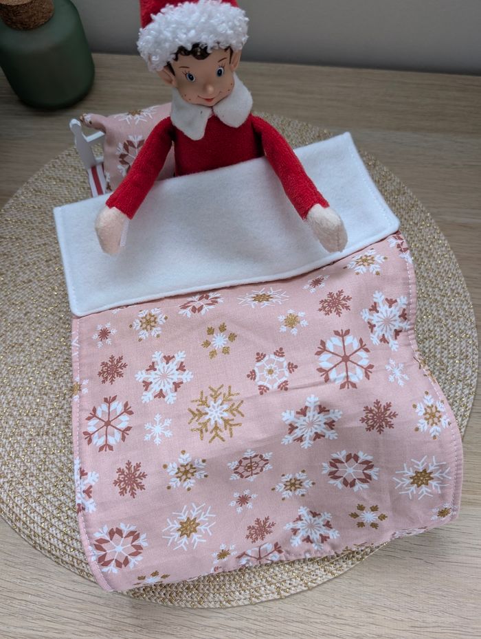 Couverture et oreiller pour lutin farceur - photo numéro 2