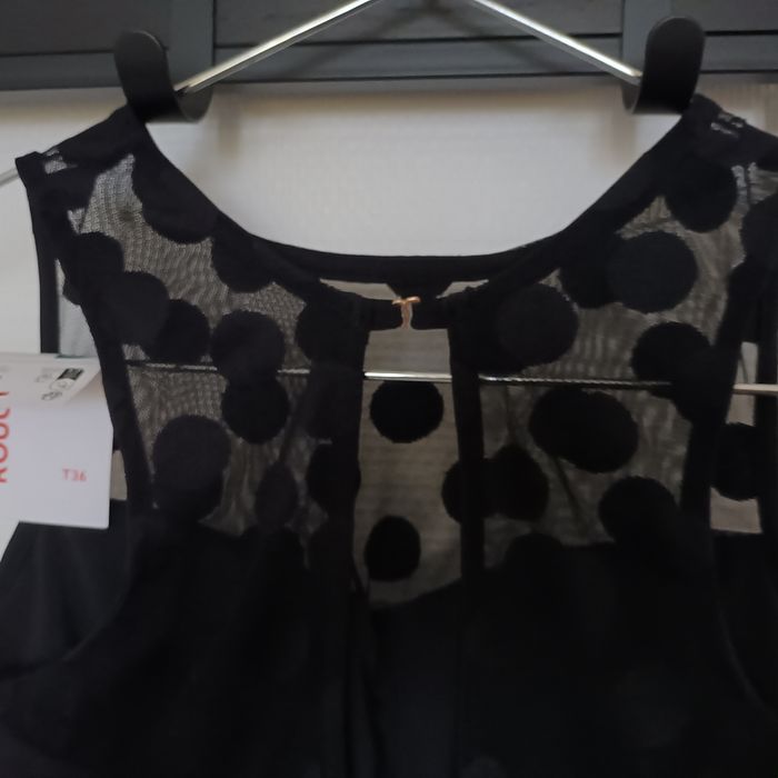 Body Rouge gorge 36 modèle glamour neuf étiquette - photo numéro 2