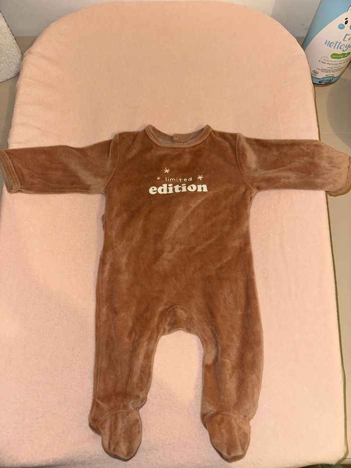 Lot vêtements bebe 1- 3 mois - photo numéro 6