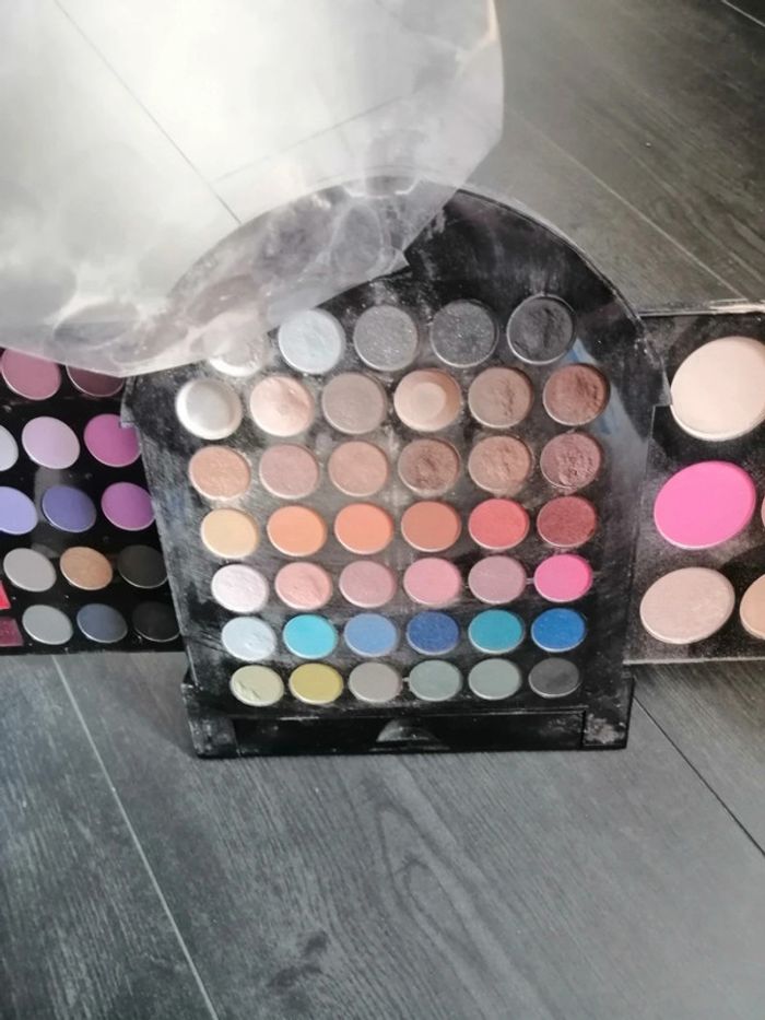 Palette maquillage - photo numéro 3