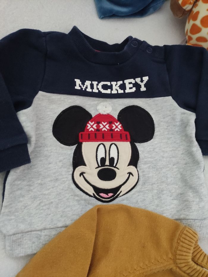 Lot pulls Disney Mickey - photo numéro 3