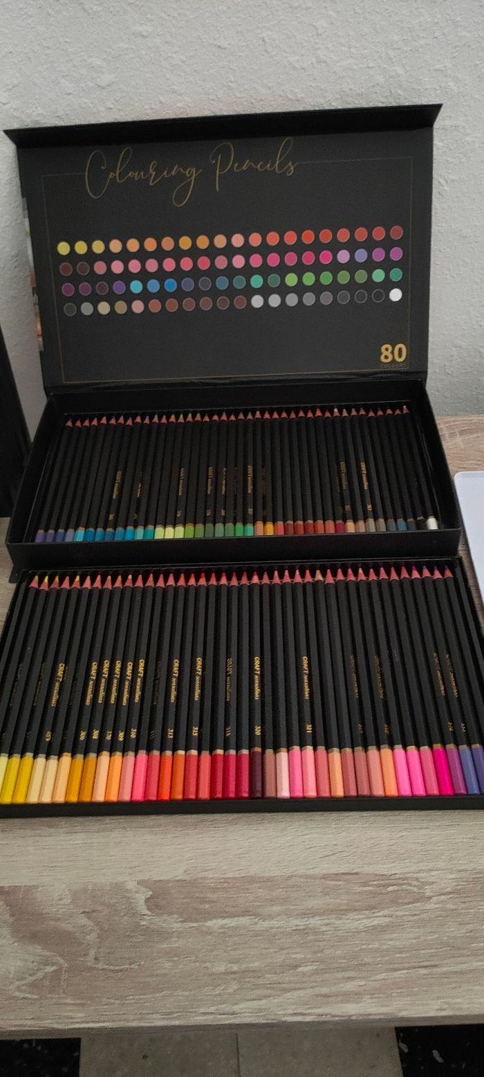 Lot de feutre et crayon de couleur - photo numéro 9
