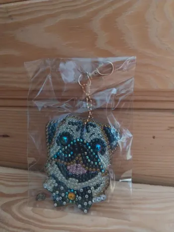 Porte clé recto / verso chien 🐕 en Diamond painting