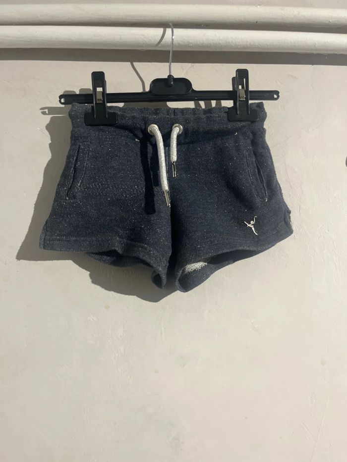 Short pailletée 6ans