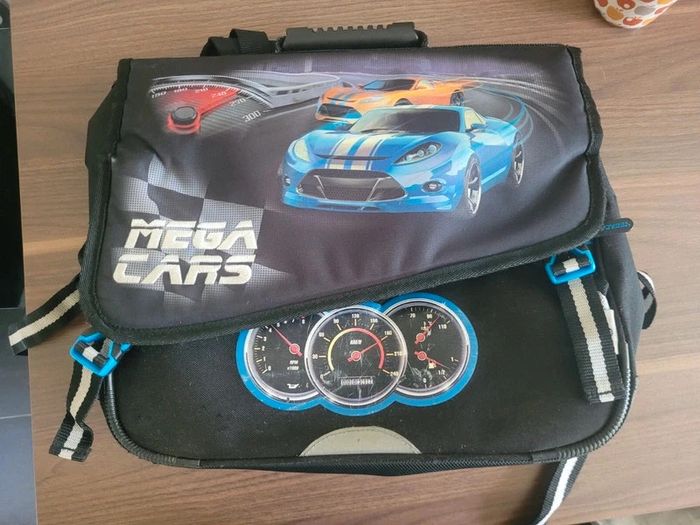 Cartable noir mega cars