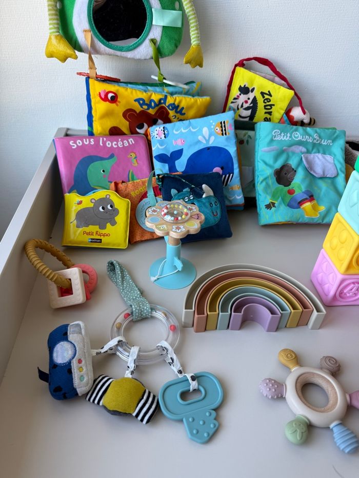 Lot de 17 jouets pour bébé de 0 à 1 an - photo numéro 3