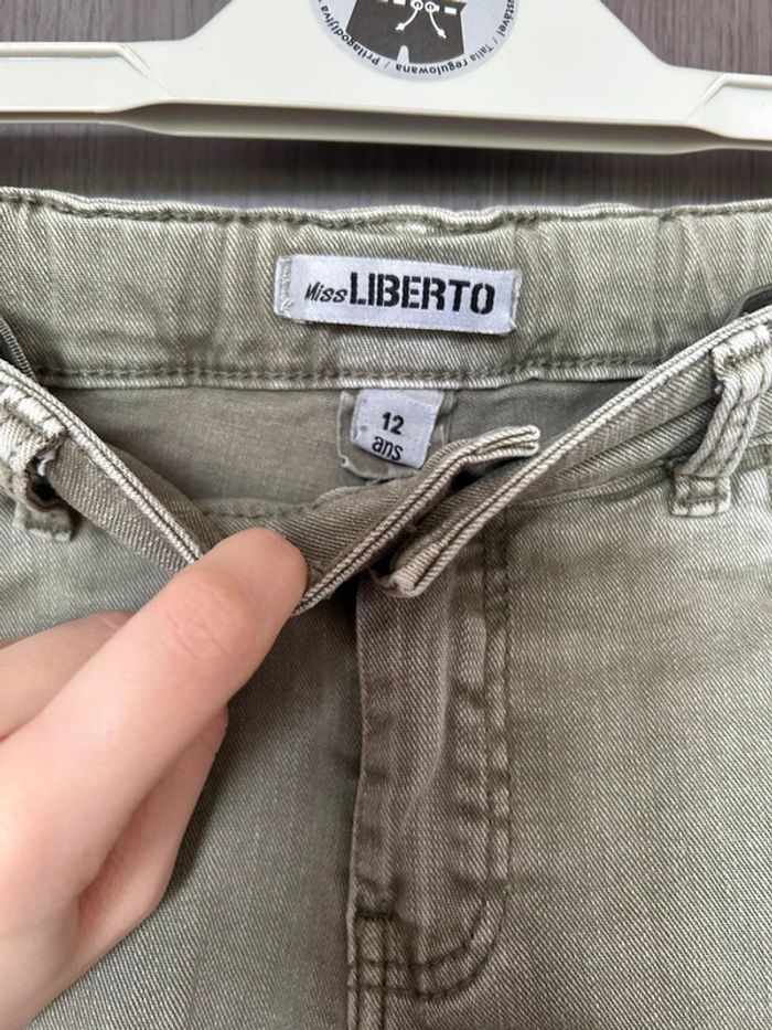 Short fille - photo numéro 2