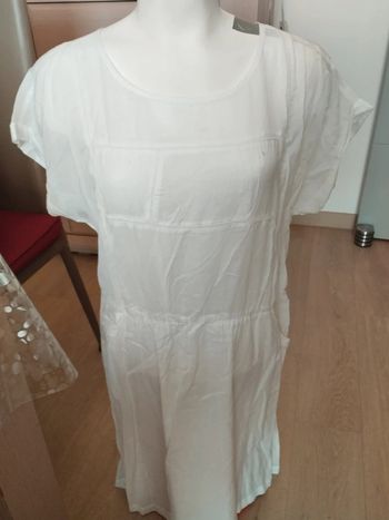 Robe légère femme blanche taille 44 bas doublé