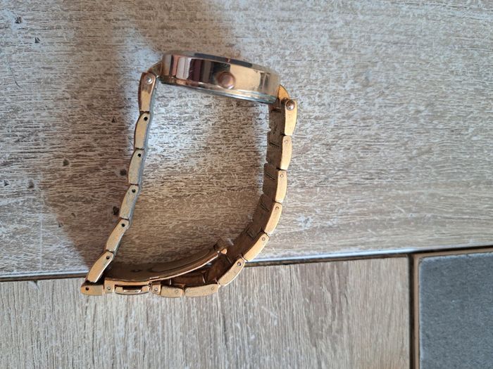 Montre femme - photo numéro 5