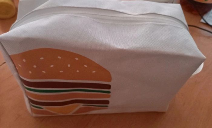 Trousse big mac du mcdonalds - photo numéro 4