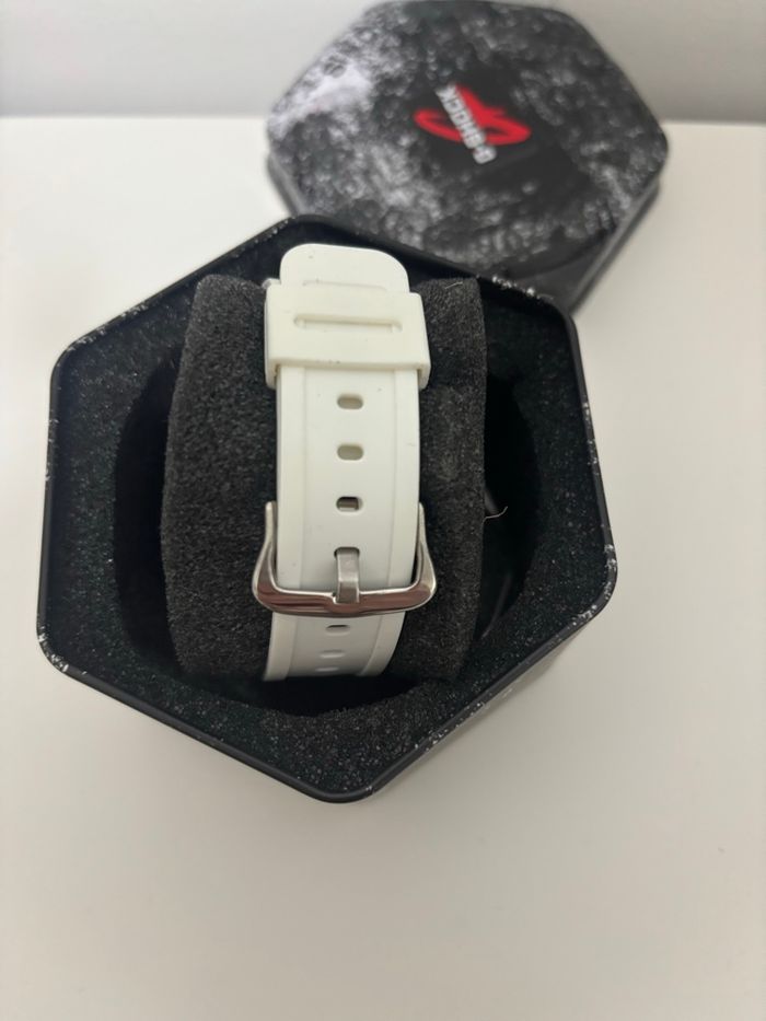 Montre - photo numéro 5