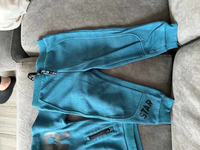 Ensemble jogging primark 18-24 mois - photo numéro 4