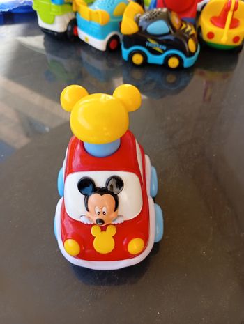 Voiture mickey 