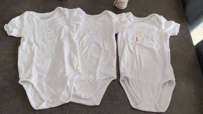 Lot 7 bodies manches courtes + 1 offert 36 mois  (98cm) - photo numéro 2