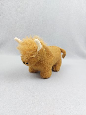 Peluche doudou bœuf d'Écosse couleur miel blanc 22 cm made in Scotland