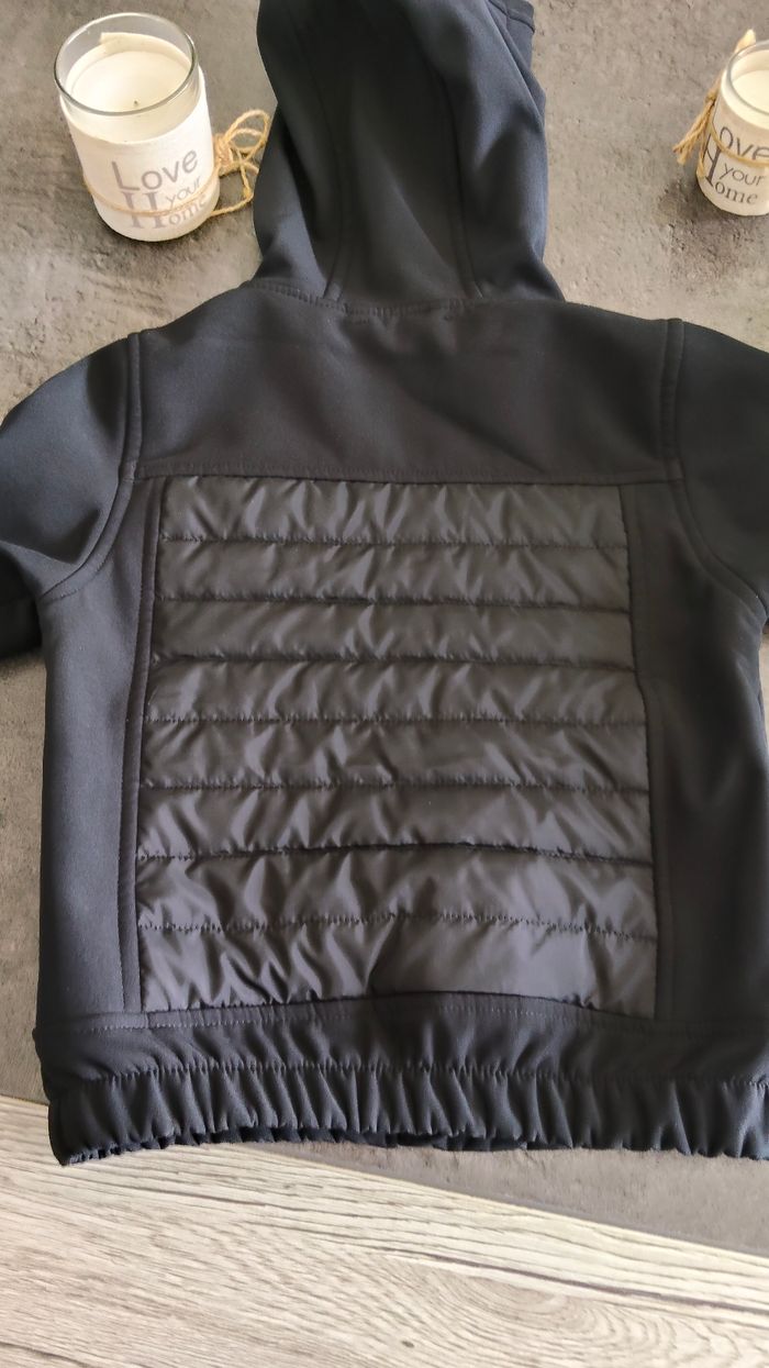 Blouson à capuche 3 ans - photo numéro 4