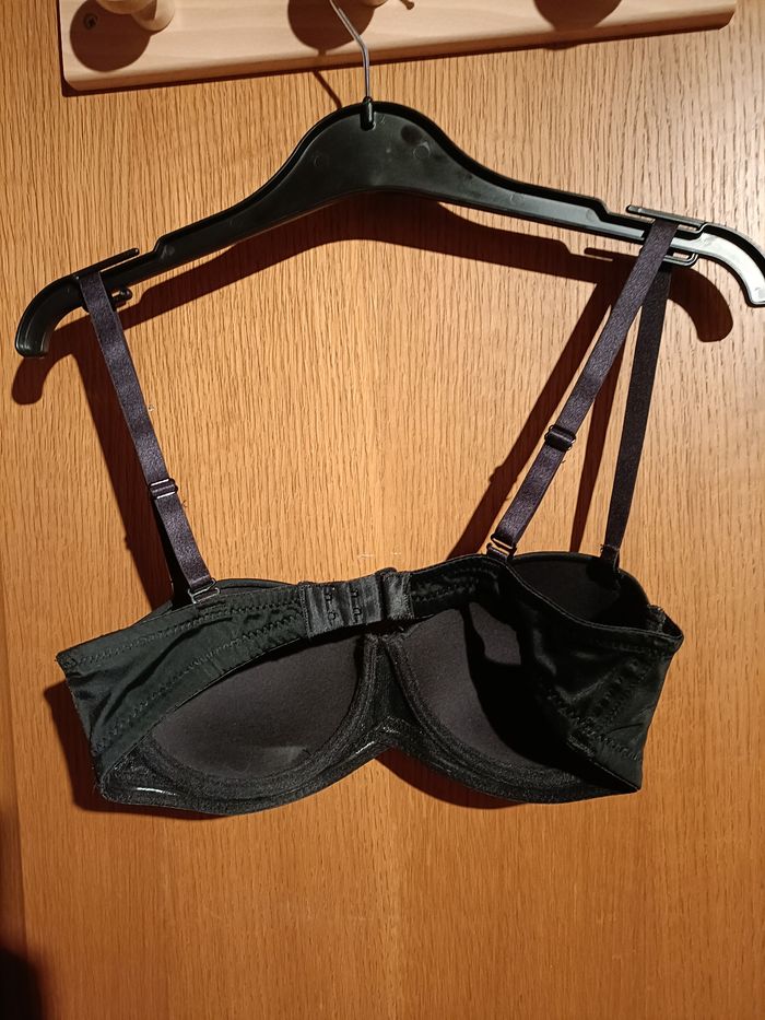 Soutien-gorge noir - photo numéro 2