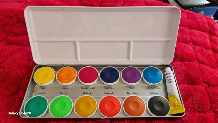 Boite de peinture 12 couleurs + 1 tube gouache jaune neuf - photo numéro 2