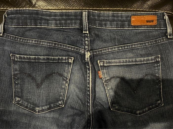 Jean Levi’s slight curve W27L34 - photo numéro 4