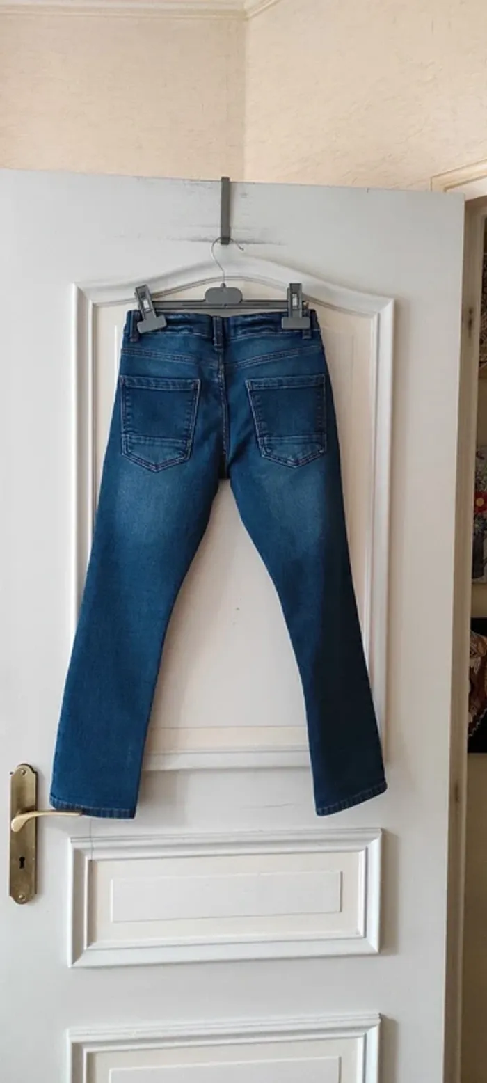🐼Jeans  taille réglable 8 ans Kiabi très bon état  🐼 - photo numéro 3