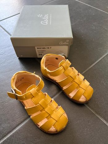Sandales cuir Aster pointure 24