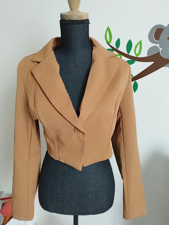 Très joli blazer court - photo numéro 3